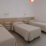 Terrace And Comfort By The Sea דירה ביביונה